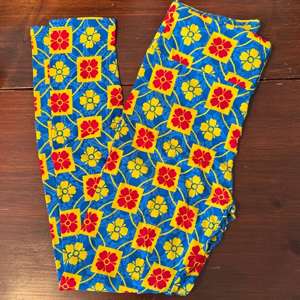 LuLaRoe Vibrant Floral Leggings in Blue and Yellow